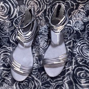 Rock & republic sandals